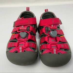 Keen Newport H2 Waterproof Sandal. Size 8.